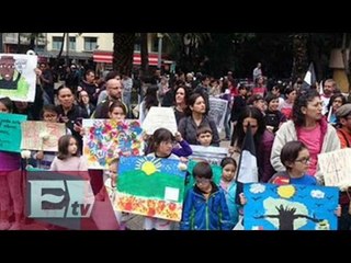 Así se vive la marcha por el aniversario de la desaparición de los normalistas