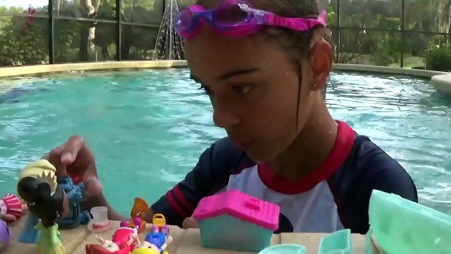 MERMAIDS SWIMMING WITH SCARY CLOWN IN POOL! Diving and Playing STINGRAY ATTACK Toys To See