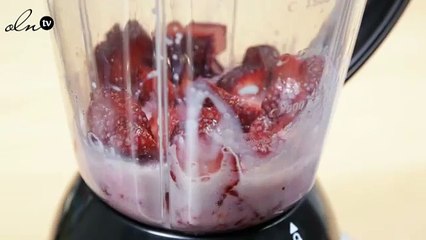 بالفيديو .. وصفة كب كيك الفراولة المذهلة!!