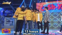 It's Showtime Cash-Ya: Team Showtime tries to fit in one basketball net