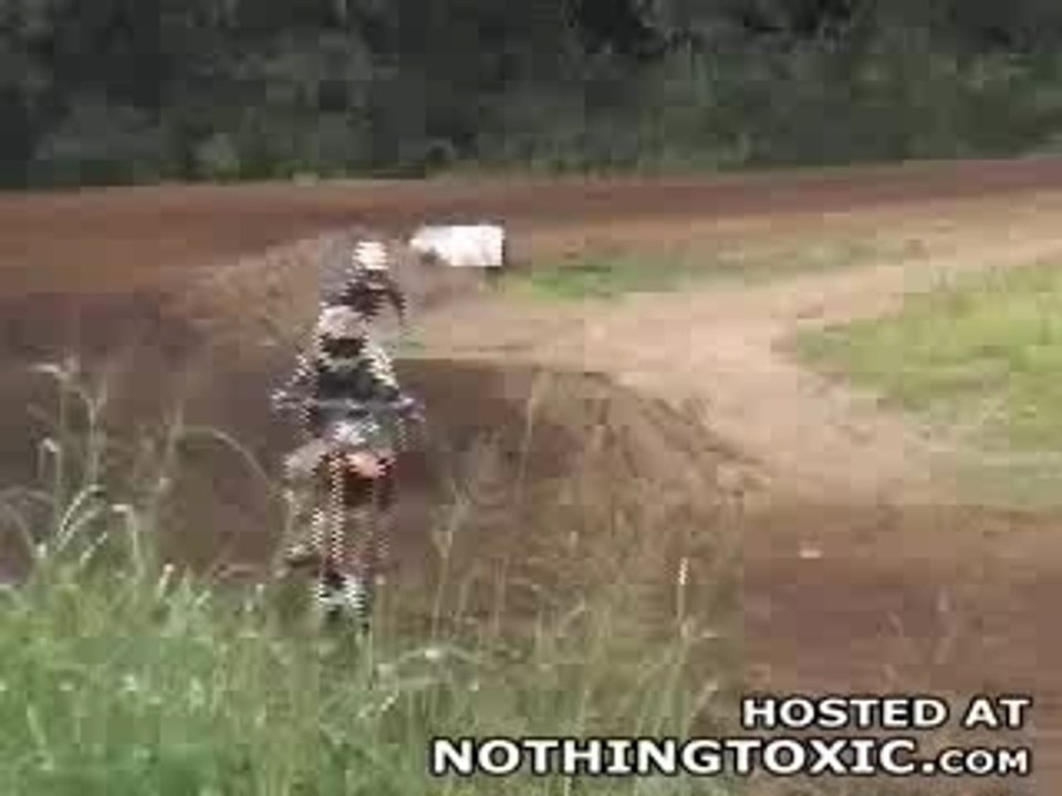 Chute moto cross