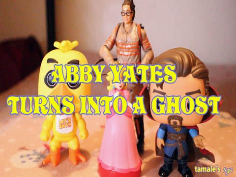 ABBY YATES TURNS INTO A GHOST CHICA PEACH DR STRANGE GHOST BUSTERS FIVE NIGHTS AT FREDDY'S Toys
