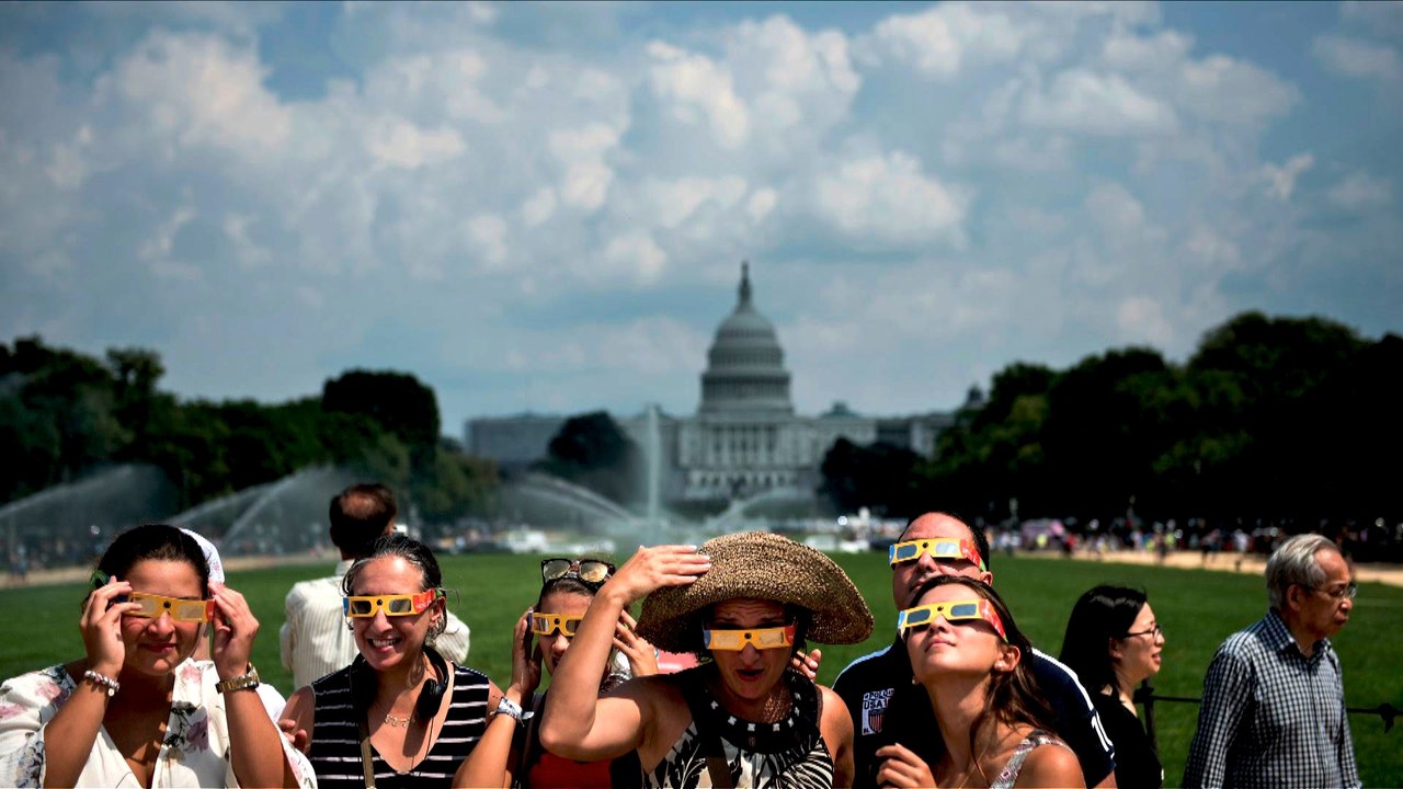 Les Américains comme hypnotisés par la "Grande éclipse"