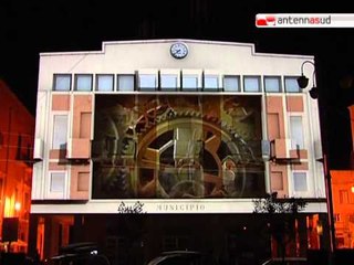 Download Video: TG 03.08.12 Giovinazzo, crollo scenografico del palazzo comunale