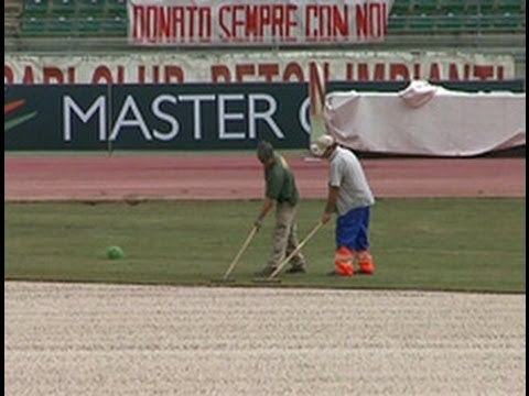 TG 19.09.12 Calcio Bari, manto nuovo al San Nicola