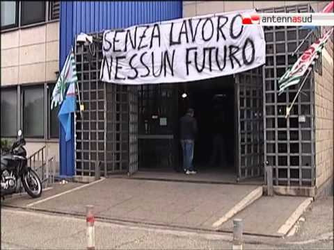 TG 29.09.12 Ilva, gli operai tornano in fabbrica