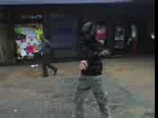 Fathi en mode tecktonik(2)