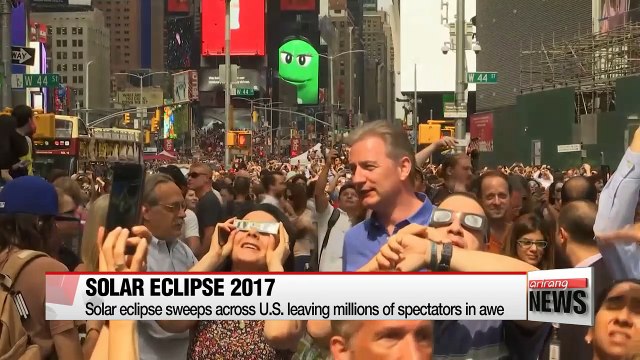 Solar eclipse sweeps across U.S. leaving millions in awe