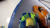 Mattel Hot Wheels Criss Cross Crash Boosted Trackset Unboxing Playing Superhero Race Battl