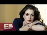 Entrevista a Anne Hathaway de “Pasante de moda” / Entre mujeres