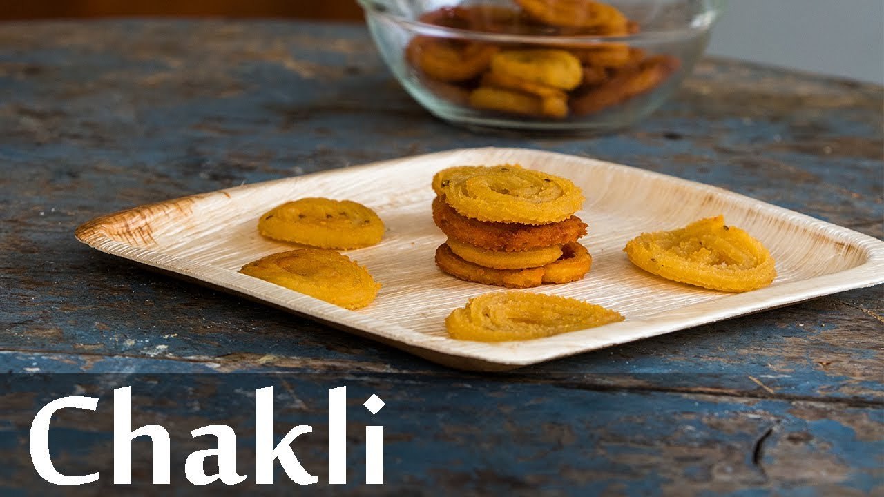 Chakli Recipe | How To Make Karnataka-style Mullu Murukku | Boldsky