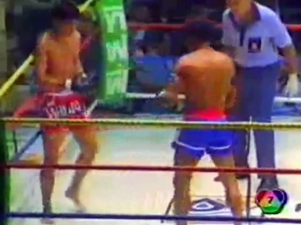 พระกาฬหน้าขรึม วีระพล สหพรหม (Veeraphol Sahaprom) muay thai