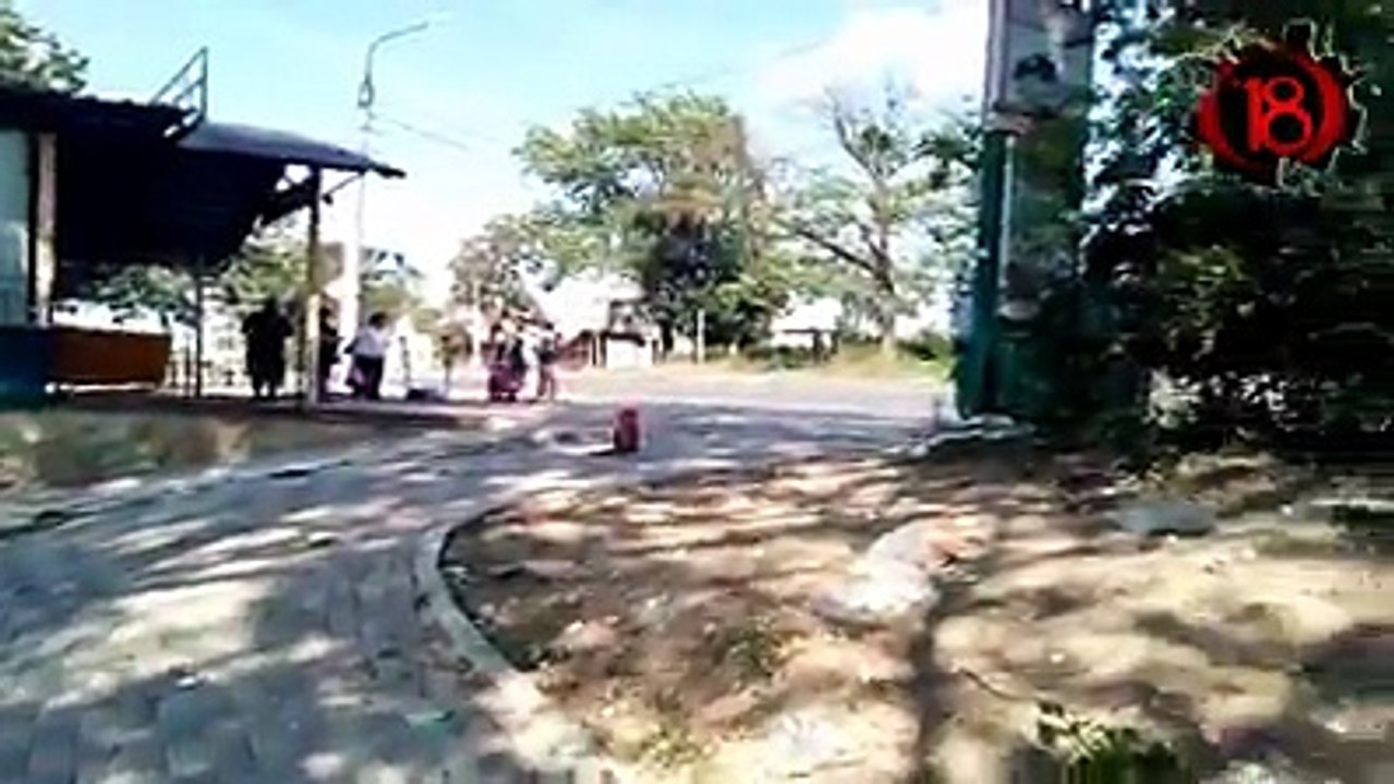 У Тернополі біля цвинтаря знайшли голу чорну дитину на землі