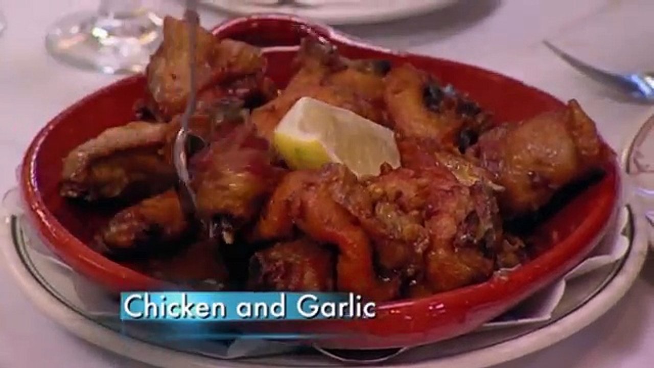 Gordon Reacts to Finding DEAD LOBSTER in the Fish Tank | Kitchen Nightmares