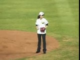 Park Min Young pitching @ baseball game