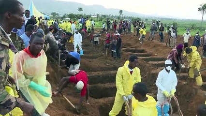 Comment la Sierra Leone enterre ses morts après la catastrophe
