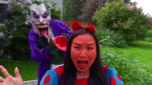 Snow White Hypnotized by Fidget Spinner?? w/ Snow White baby, lots of candy, mcdonalds