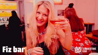 Fiz bar London pop up - Bottomless Prosecco brunch?!  | Vlog review | GH5