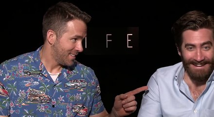 Ryan Reynolds and Jake Gyllenhaal Freak Out UNCENSORED MAGIC