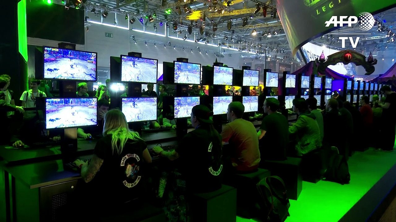 Merkel umschmeichelt die Computerspielbranche