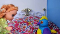 Elsa And Anna HATCHIMAL Hide N Seek! - Anna And Elsa Toddlers