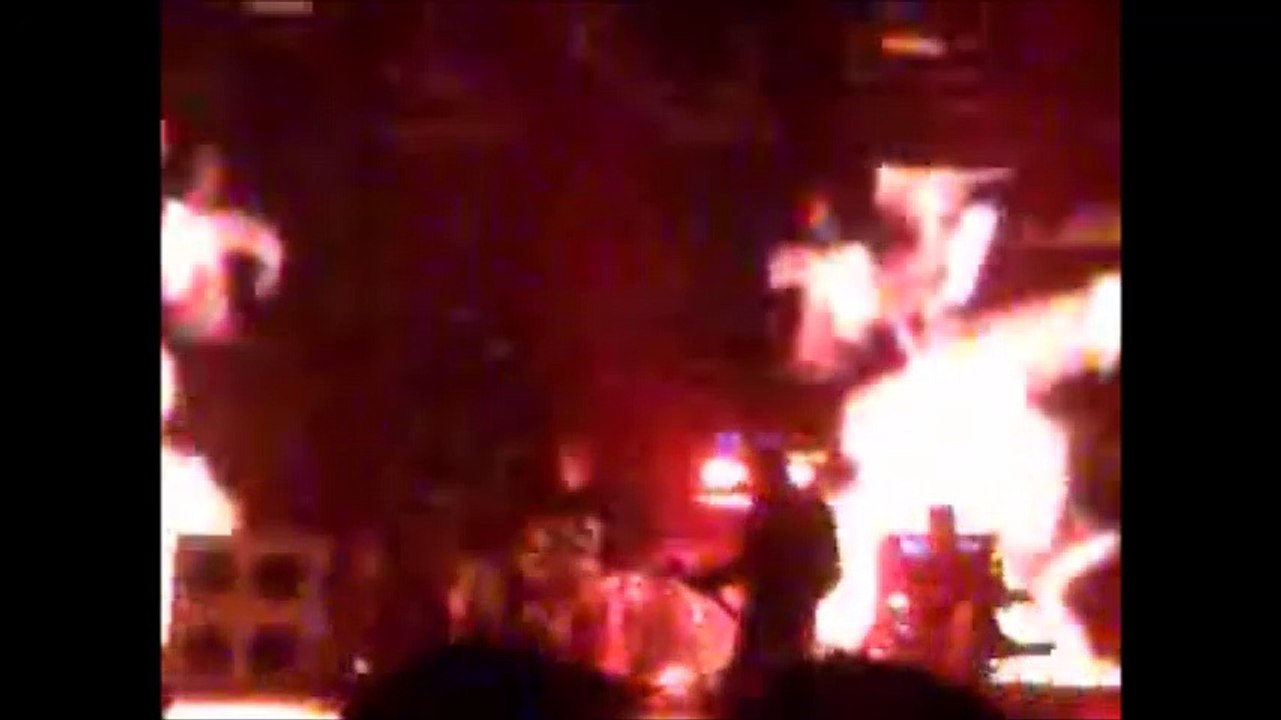 Muse - Forced In, Sydney Hordern Pavilion, 01/23/2007