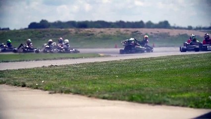 Et oui un kart sa ne vole pas lol