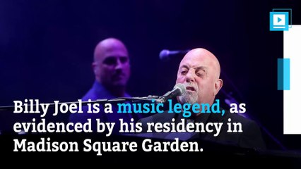 Billy Joel wore two Stars of David while performing last night