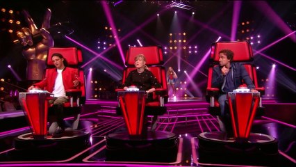 Amélie 14jr – Writings On The Wall (The Blind Auditions   The Voice Kids 2017)