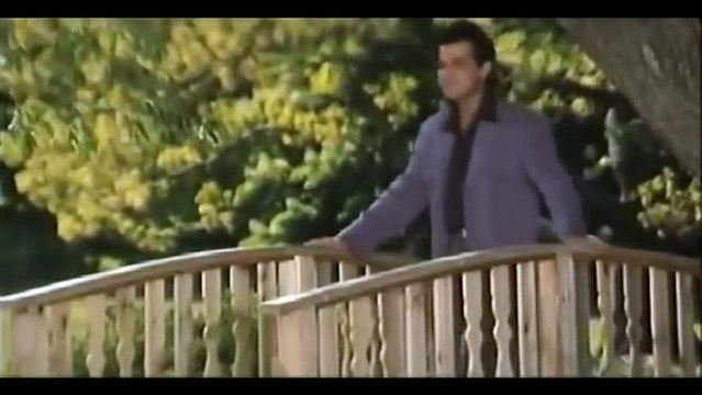 || Pyar Kiya hai Chori Chori { Mohabbat 1997 } Bollywood Song | Kavita Krishnamurthy, Vinod Rathod | ||