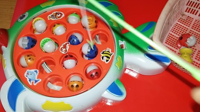 Ловит рыбу видео для Дети ловит рыбу видео для Дети Дети ловит рыбу