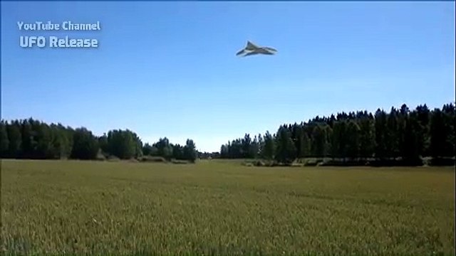 Alien UFO Caught on tape _ SPECTACULAR UFO Sightings 18th Aug 2017