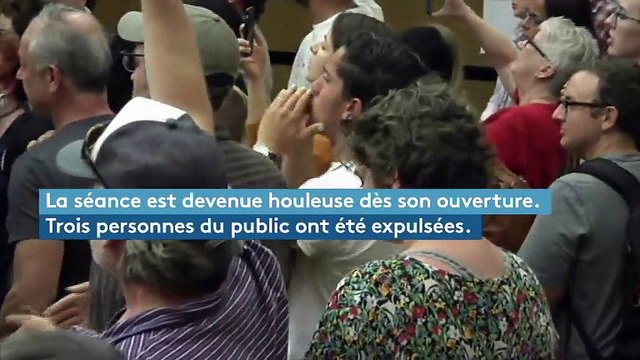 Séance houleuse du Conseil municipal de Charlottesville après le rassemblement meurtrier