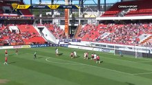 La superbe reprise de volée d'un Lorientais en pleine lucarne