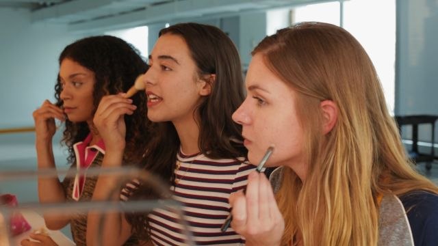 Things Only Girls With Acne Know