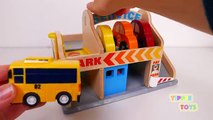 Et autobus voiture pour enfants prestations de service gare jouets lavage Parking garage playset tayo chi