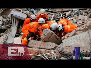 Colapsa edificio en China y deja 17 muertos / Héctor Figueroa