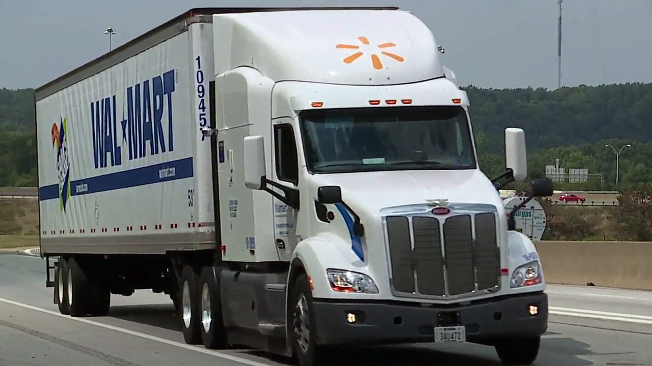 `It Came in Like a Spear:` Man Survives Close Call When Pry Bar Crashes Through Windshield