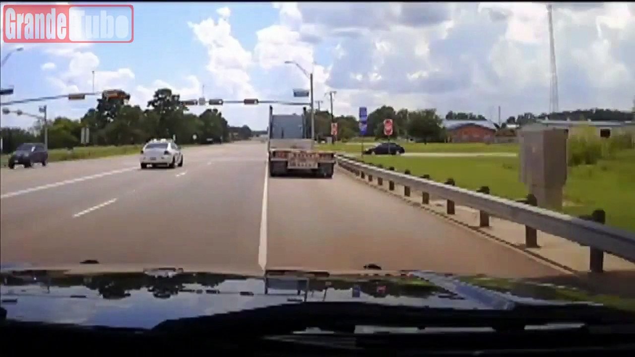 bodycam Police Texas- Police chase Stolen truck