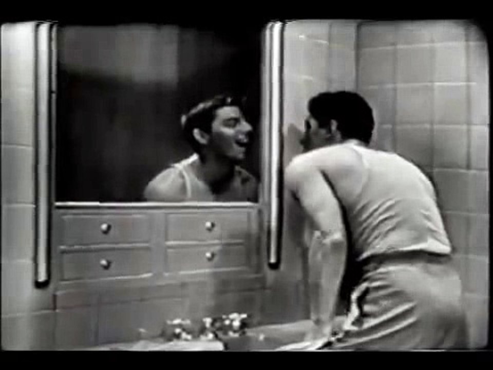 DEAN MARTIN & JERRY LEWIS - 1951 - Comedy Routine - "Shaving Mirror"