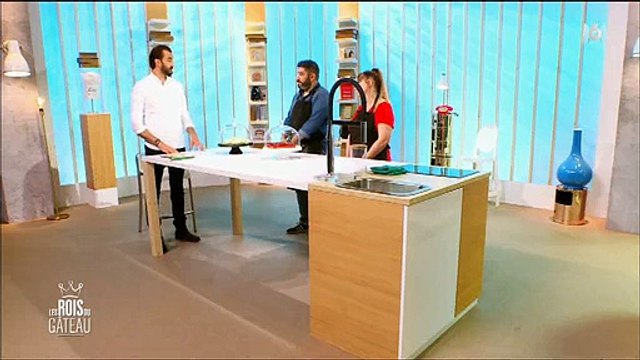 Une candidate des Rois du gâteau fond en larmes devant Cyril Lignac - Regardez