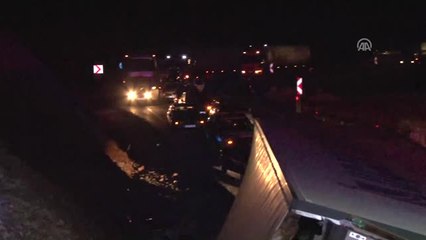 Sıkışan Tır Sürücüsü 3 Saatte Kurtarıldı