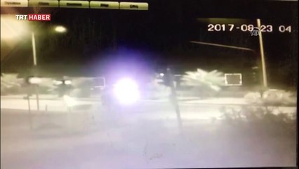 Alanya'da tur otobüsü ile TIR'ın çarpışma anı