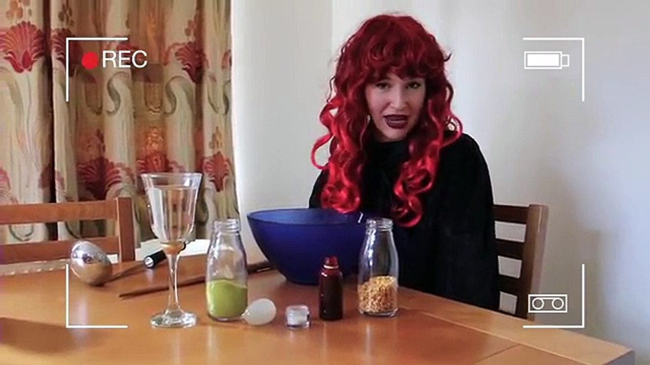 Katy Perry - Dark Horse (Official) ft. Juicy J