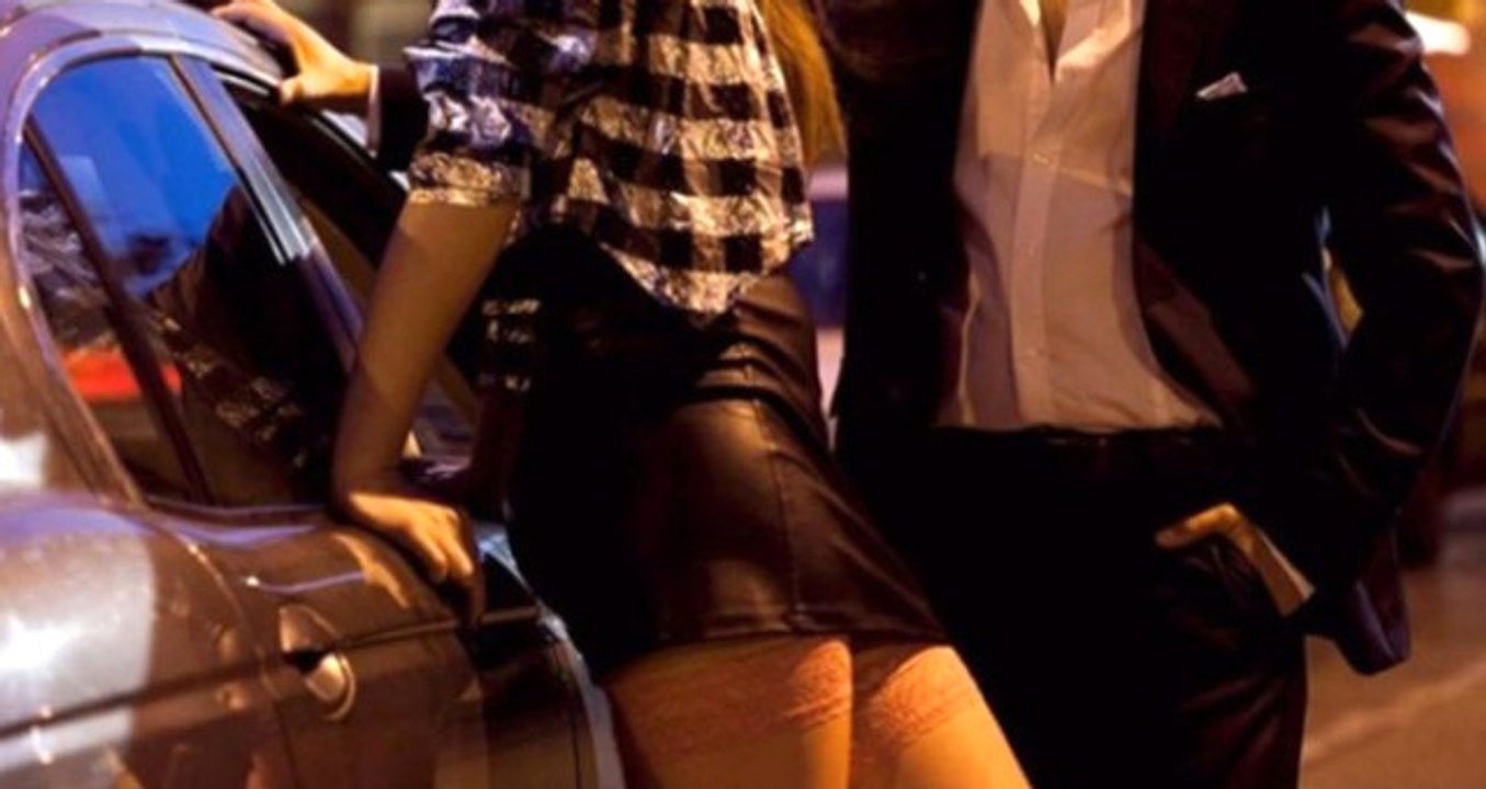 Mayweather - McGregor Maçı Öncesinde Polis Fuhuş Operasyonu Yaptı