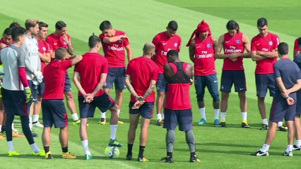 Football: entraînement du PSG avec Neymar, avant Saint-Etienne