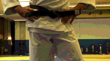 BENJAMIN AXUS / FAST AND CURIOUS