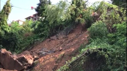 Descargar video: Şiddetli Yağışın Ardından Temizlik ve Hasar Tespit Çalışmalarına Başlandı - Zonguldak