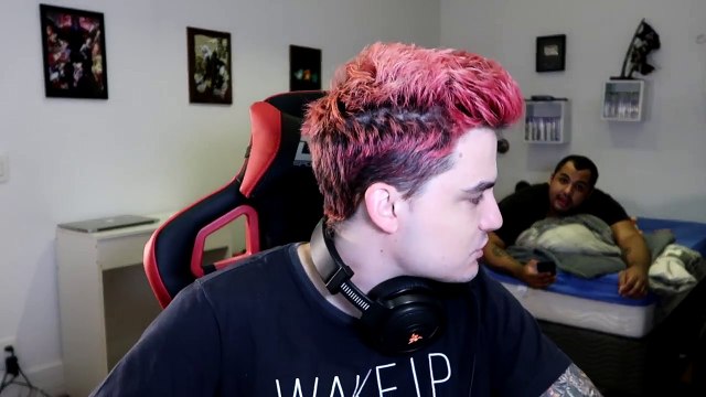 REAGINDO A TIC TAC - MC LAN E LUCAS LUCCO