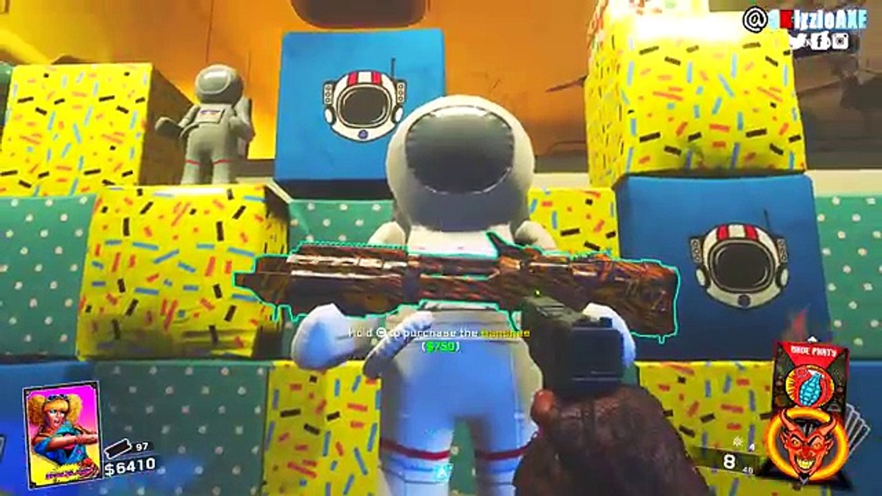 BEST GUN IN SPACELAND?! (TOP 5 GUNS) INFINITE WARFARE ZOMBIES TOP 5